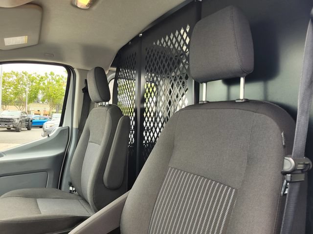 Certified 2018 Ford Transit 250 130 Low Roof w/ Exterior Upgrade Package RWD image 19