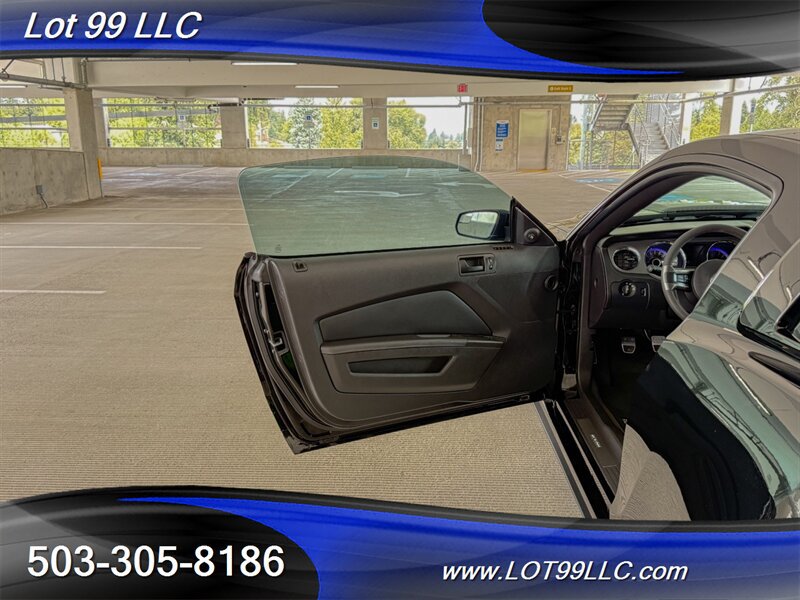 Used 2013 Ford Mustang GT RWD image 38