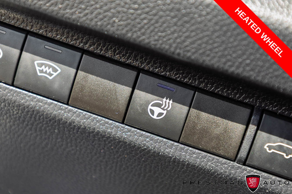 Used 2024 Toyota RAV4 SE w/ Convenience Package AWD/4WD image 5