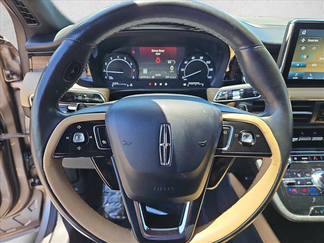 Used 2020 Lincoln Corsair Reserve AWD/4WD image 14