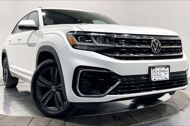 Used 2021 Volkswagen Atlas Cross Sport SE w/ Panoramic Sunroof Package FWD image 10