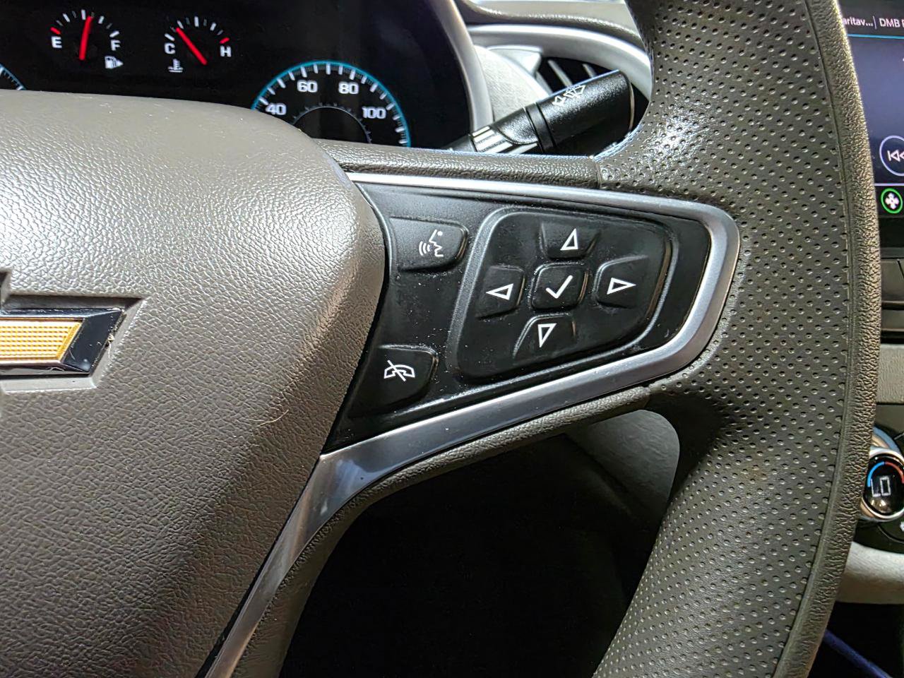 Used 2022 Chevrolet Malibu LT FWD image 29
