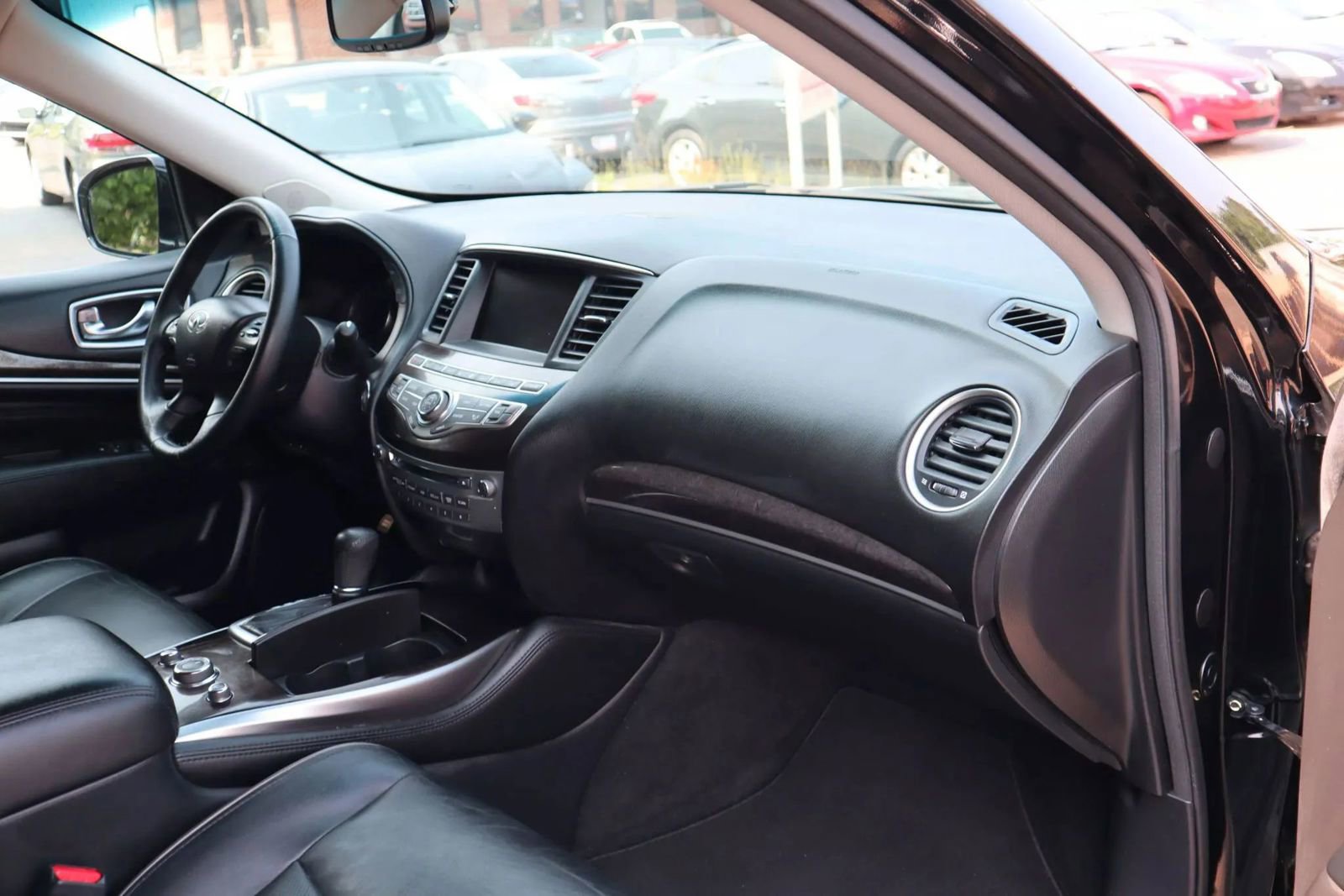 Used 2013 INFINITI JX35 AWD w/ Premium Pkg image 17