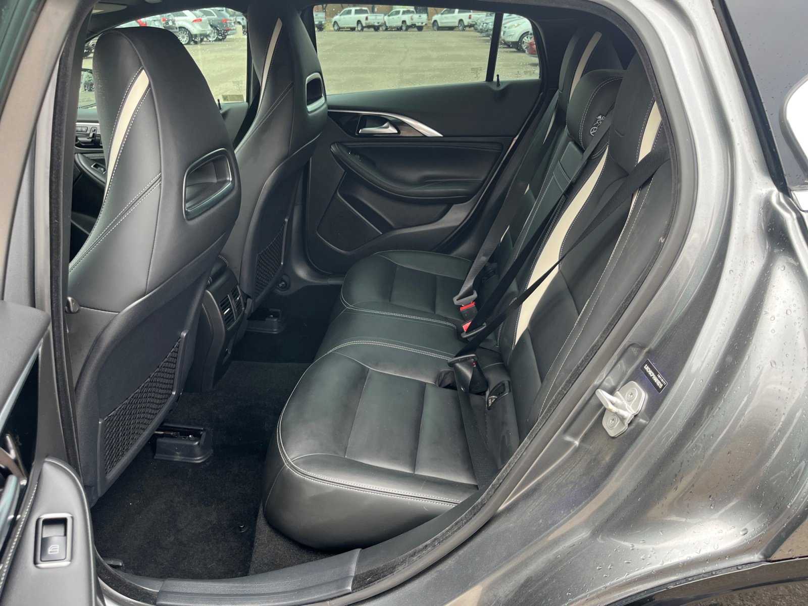 Used 2017 INFINITI QX30 Sport w/ Sport Leather Package image 17