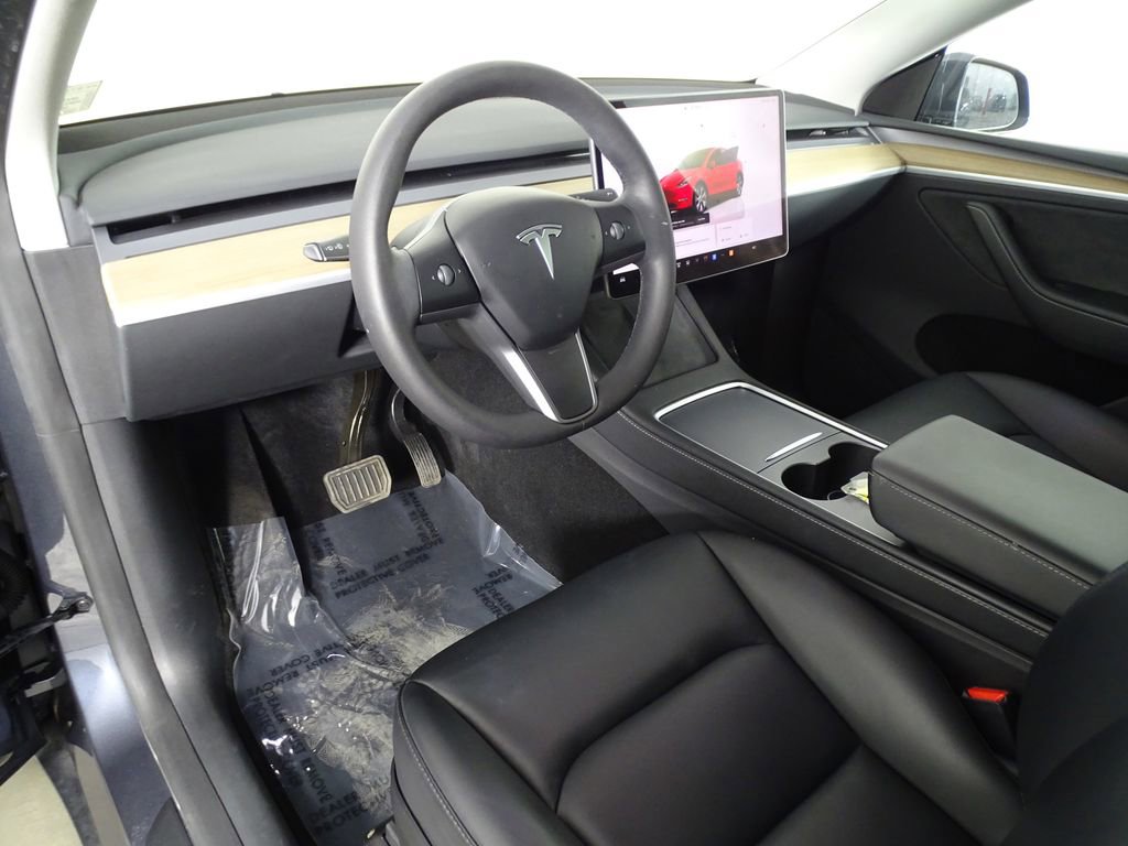 Used 2023 Tesla Model Y Long Range image 19