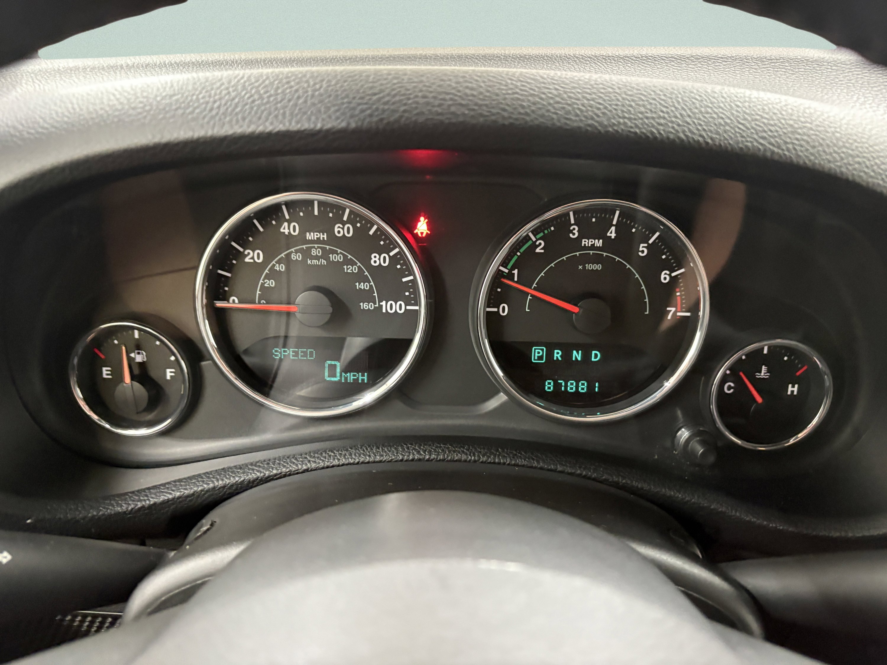 Used 2014 Jeep Wrangler Unlimited Sahara w/ Connectivity Group image 29