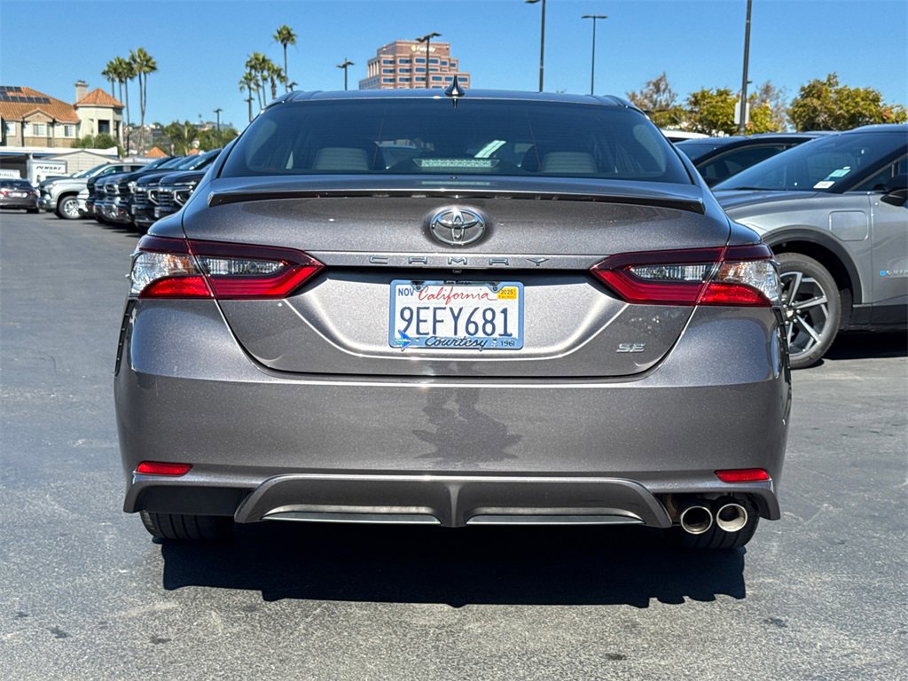 Used 2023 Toyota Camry SE image 11