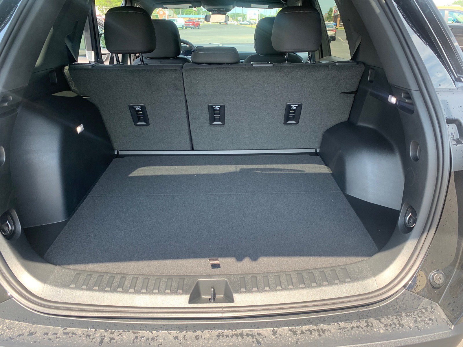 New 2027 Chevrolet Equinox LT FWD image 8