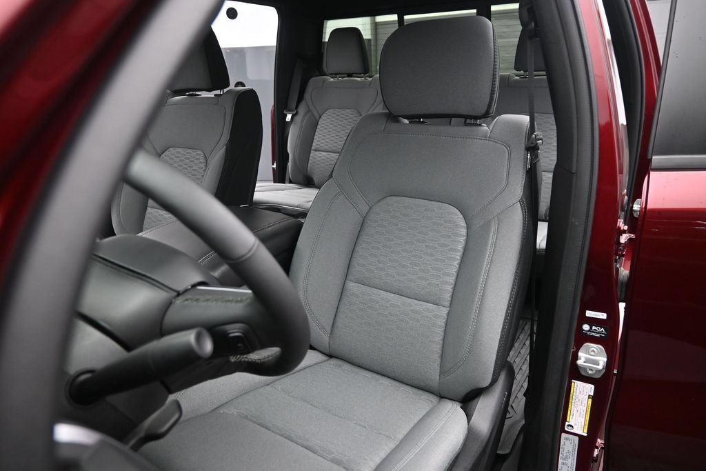 Used 2025 RAM 1500 Big Horn AWD/4WD image 11