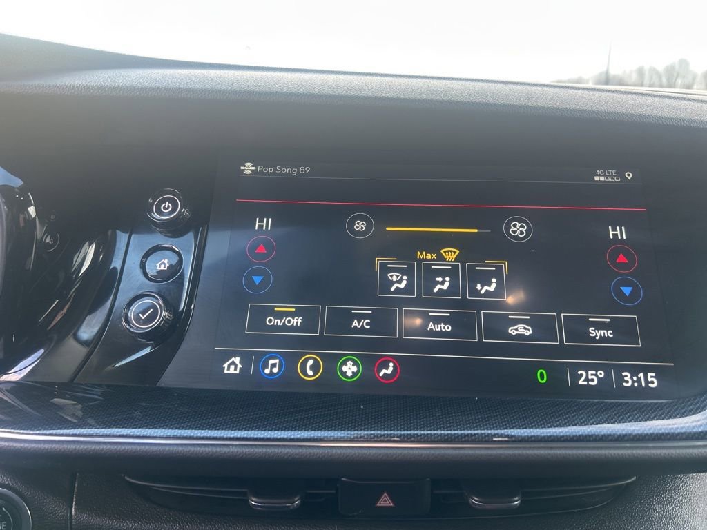 Used 2022 Buick Envision Preferred image 21