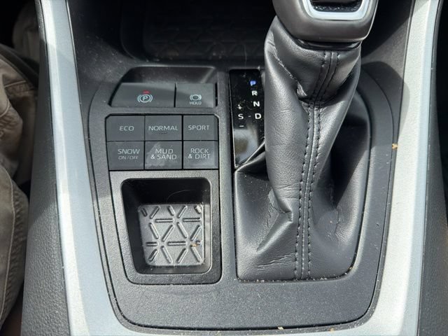 Used 2025 Toyota RAV4 XLE Premium w/ Weather Package AWD/4WD image 37