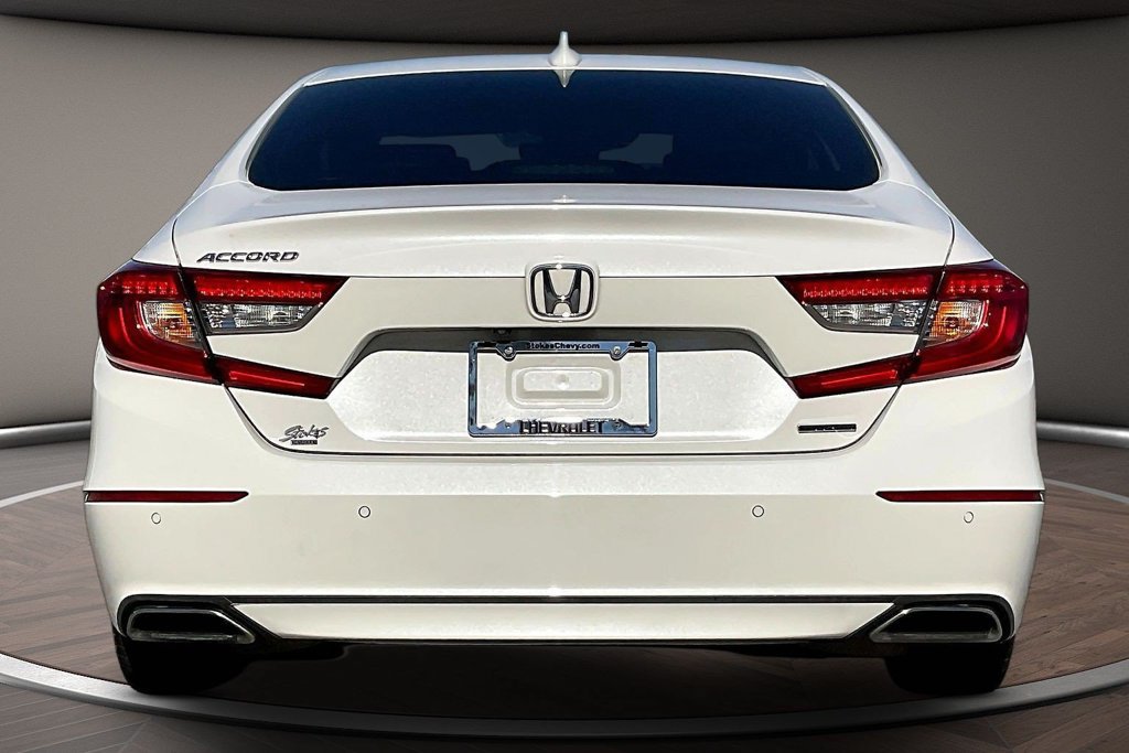 Used 2018 Honda Accord Touring image 5
