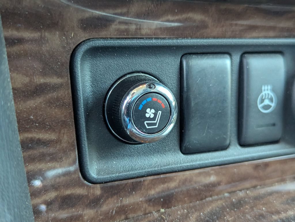 Used 2017 Nissan Armada Platinum AWD/4WD image 17