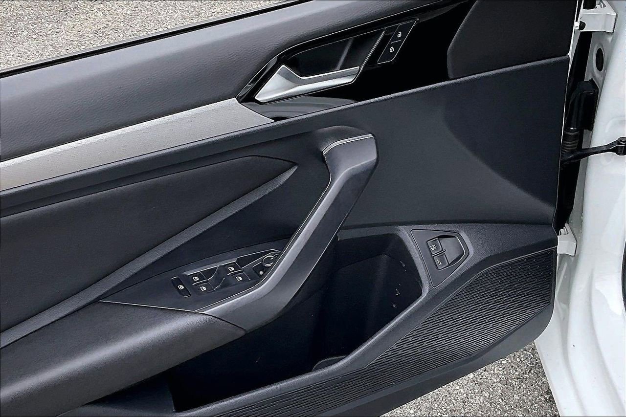 Used 2021 Volkswagen Jetta R-Line image 26