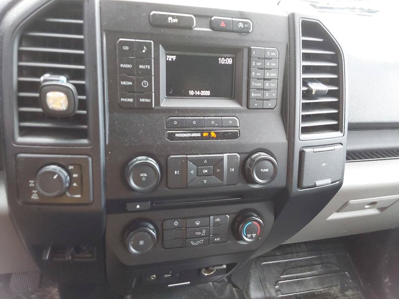 Used 2015 Ford F150 XL w/ Equipment Group 101A Mid AWD/4WD image 13