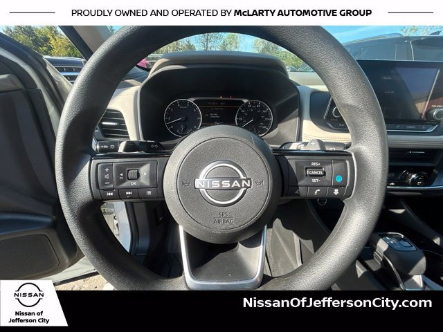 Used 2023 Nissan Rogue SV AWD/4WD image 25