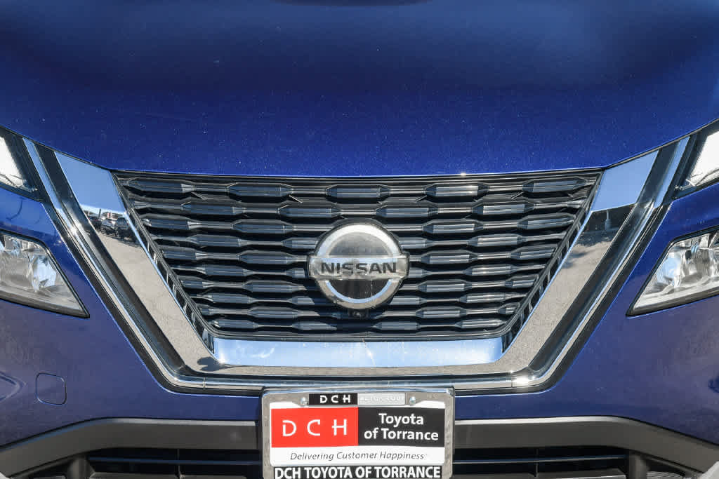 Used 2021 Nissan Rogue SV FWD image 5