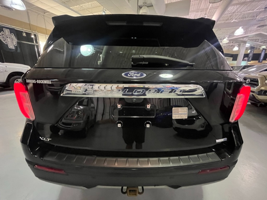 Used 2020 Ford Explorer XLT w/ Equipment Group 202A image 15