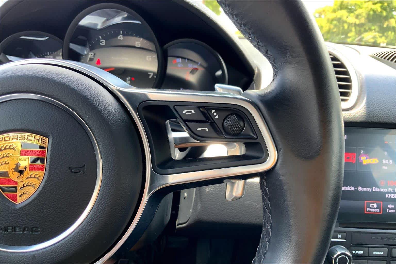 Used 2018 Porsche 718 Cayman RWD image 19