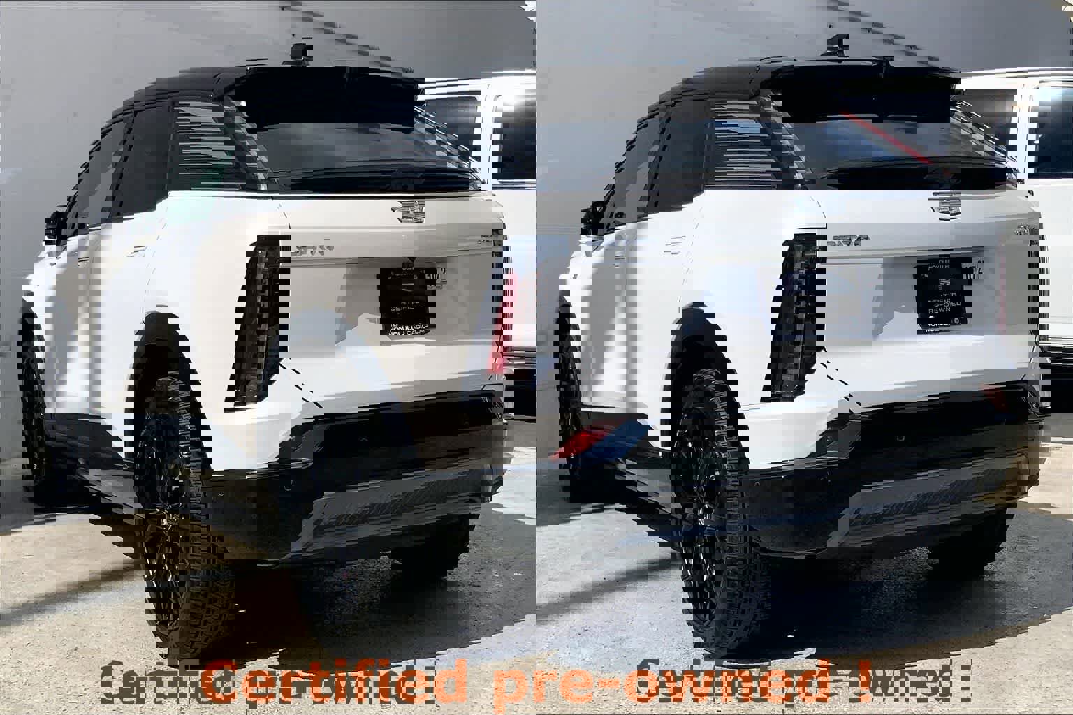 Certified 2025 Cadillac Optiq Sport 1 w/ LPO, ONYX Package image 5