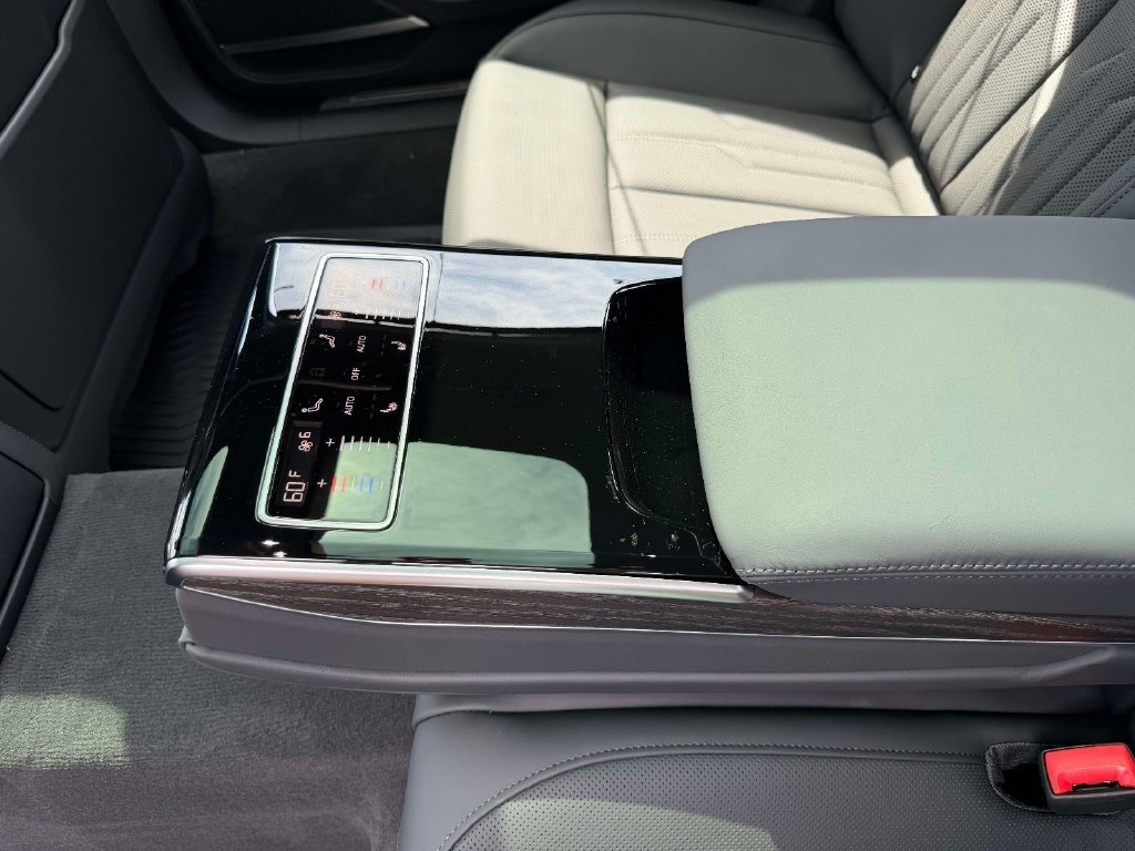 New 2026 Audi A8 L 3.0T AWD/4WD image 25
