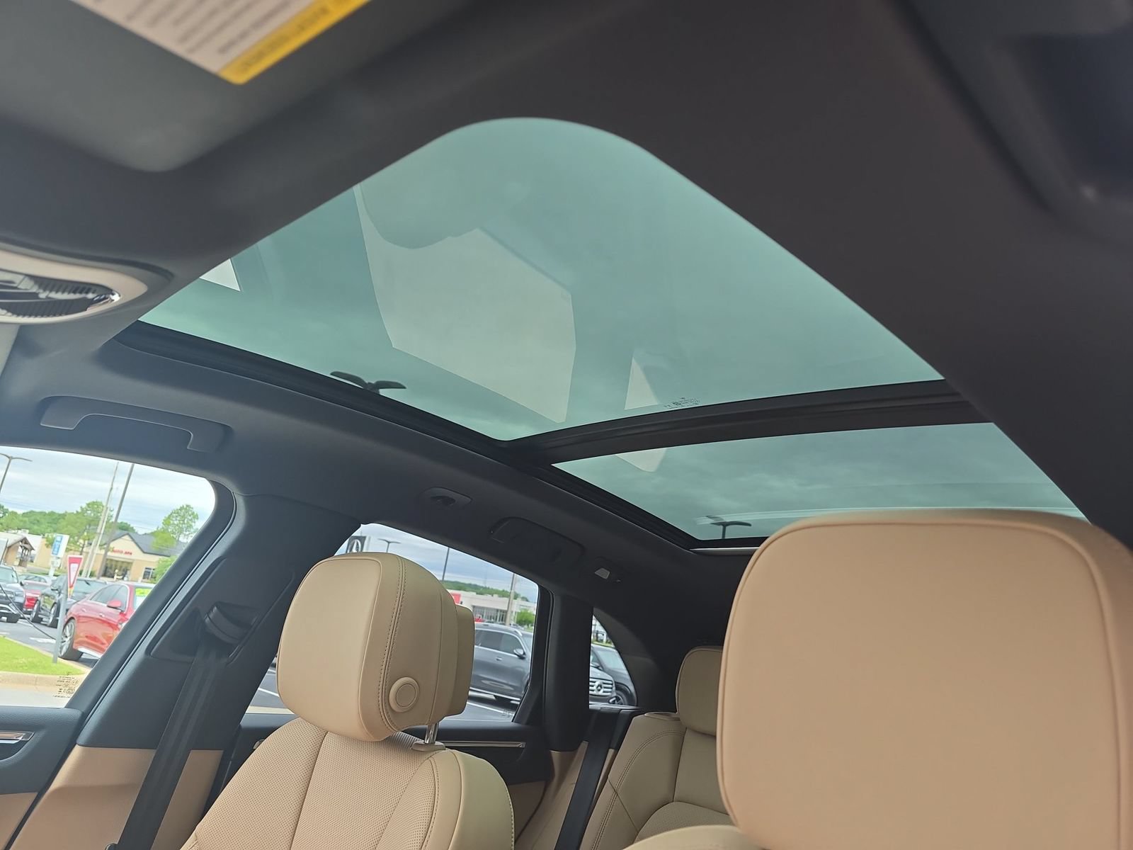 New 2026 Porsche Macan AWD/4WD image 17