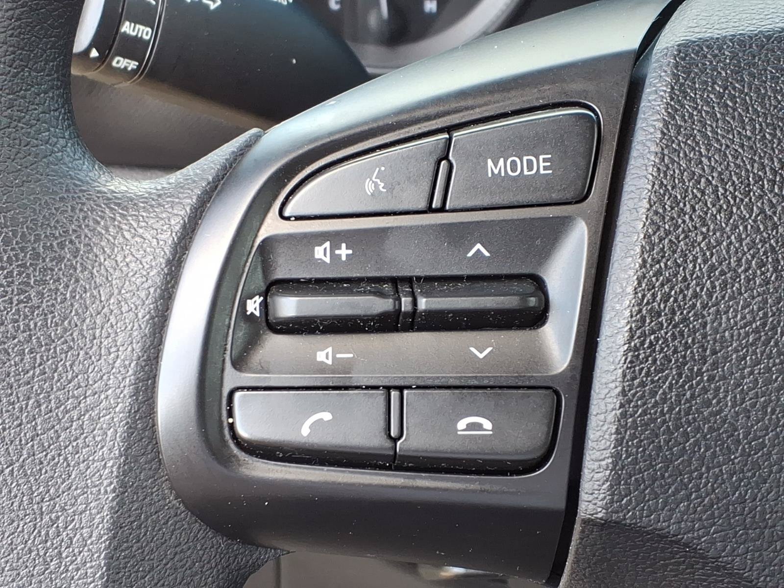 Used 2022 Hyundai Venue SE FWD image 26