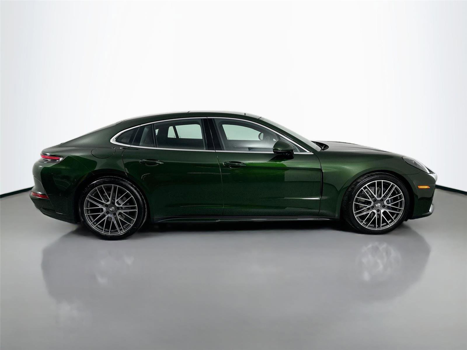 Certified 2026 Porsche Panamera 4 AWD/4WD image 8