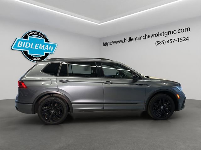 Used 2022 Volkswagen Tiguan SE R-Line image 8