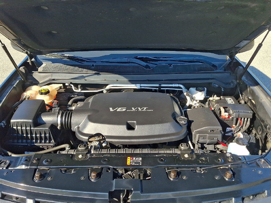 Used 2018 Chevrolet Colorado ZR2 w/ ZR2 Midnight Special Edition AWD/4WD image 26