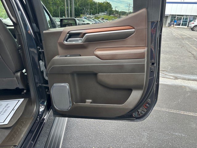 Used 2025 GMC Sierra 1500 Denali w/ Denali Reserve Package AWD/4WD image 40