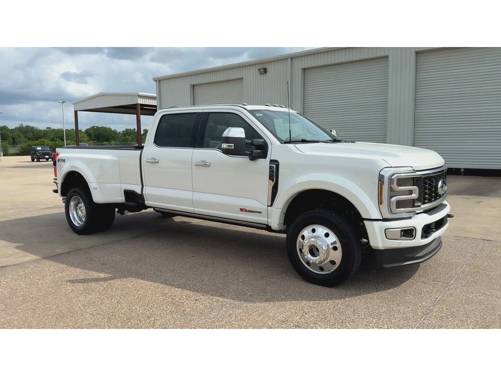 Used 2026 Ford F450 Platinum w/ Platinum Plus Package image 2