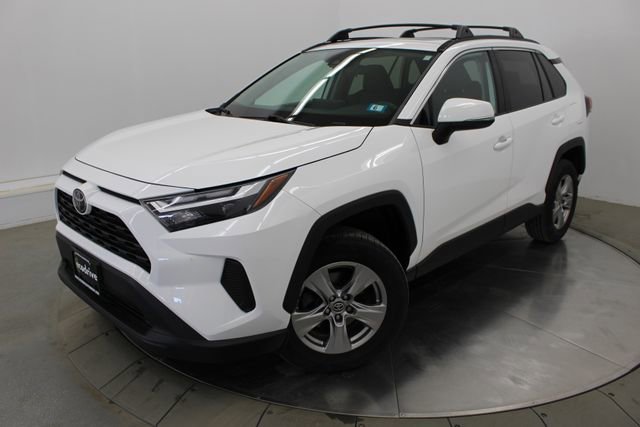 Used 2023 Toyota RAV4 XLE w/ Convenience Package image 3