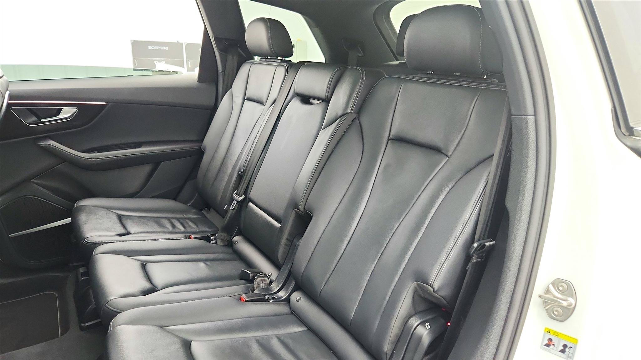 Used 2025 Audi Q7 3.0T Premium Plus AWD/4WD image 33