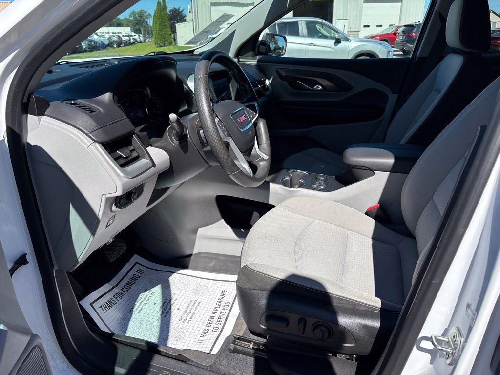 Used 2023 GMC Terrain SLE w/ Driver Convenience Package AWD/4WD image 9