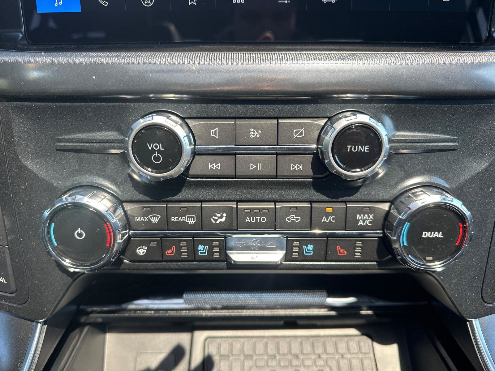 New 2026 Ford F150 Raptor AWD/4WD image 18