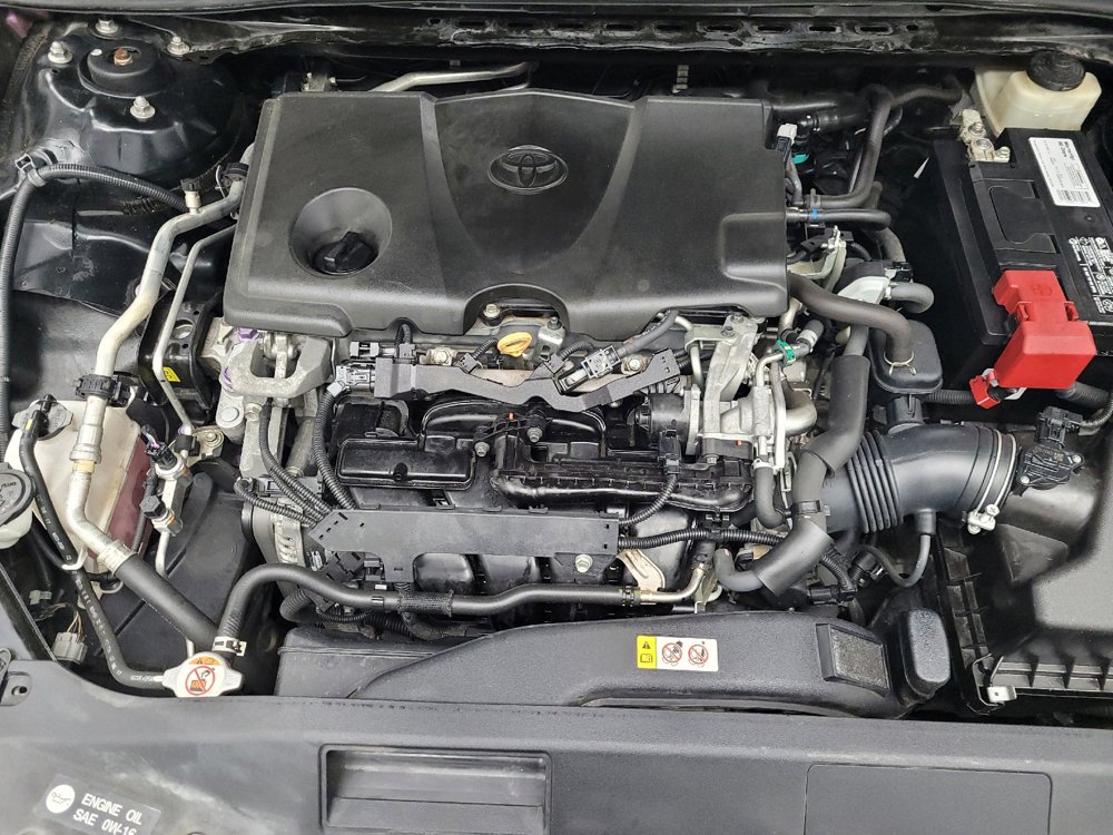 Used 2018 Toyota Camry FWD image 30