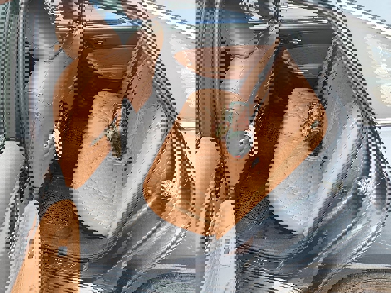 Used 2020 Toyota Avalon Limited image 5