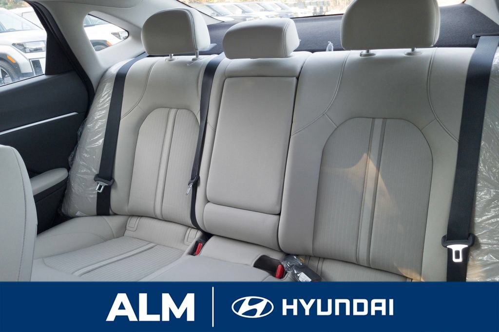 New 2026 Hyundai Sonata SEL FWD image 14