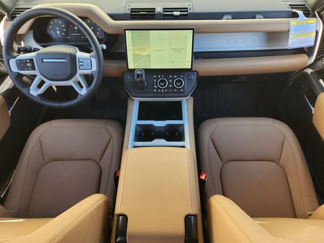 Used 2026 Land Rover Defender 130 X-Dynamic SE image 25