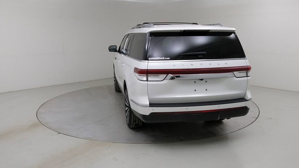 Used 2023 Lincoln Navigator L Reserve w/ Equipment Group 201A image 17