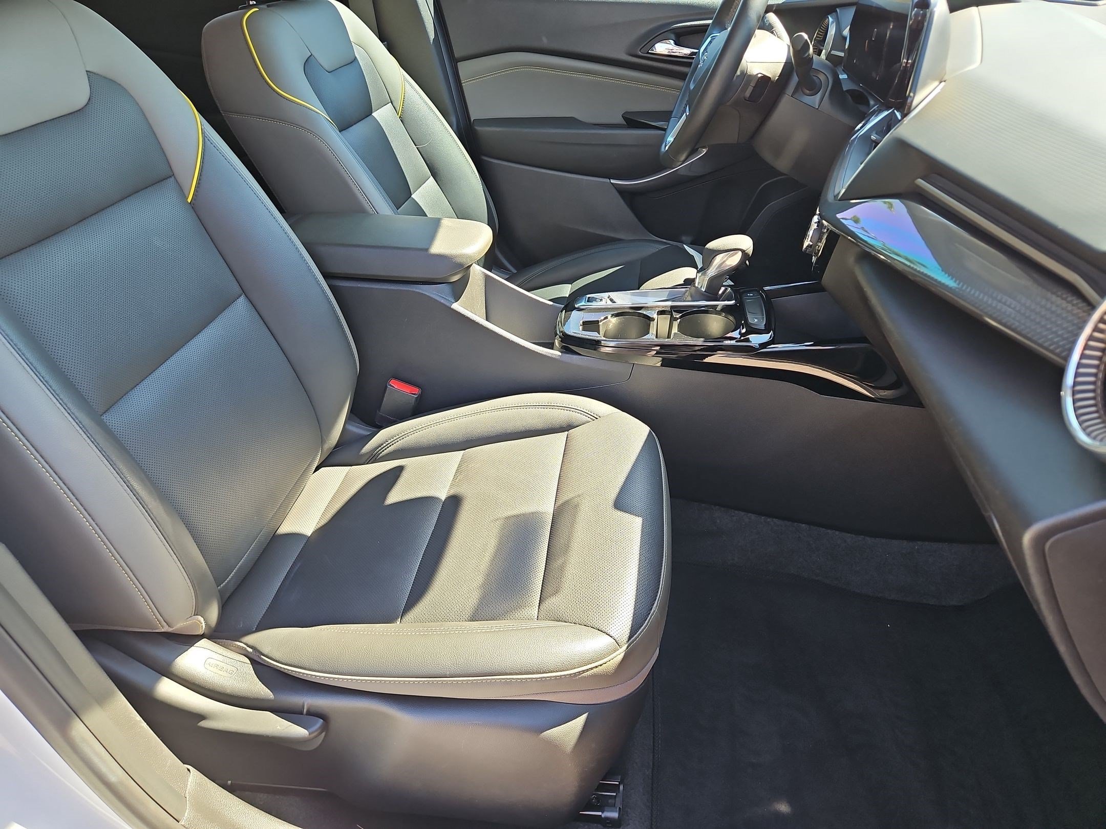 Used 2024 Chevrolet Trax ACTIV w/ Driver Confidence Package FWD image 27