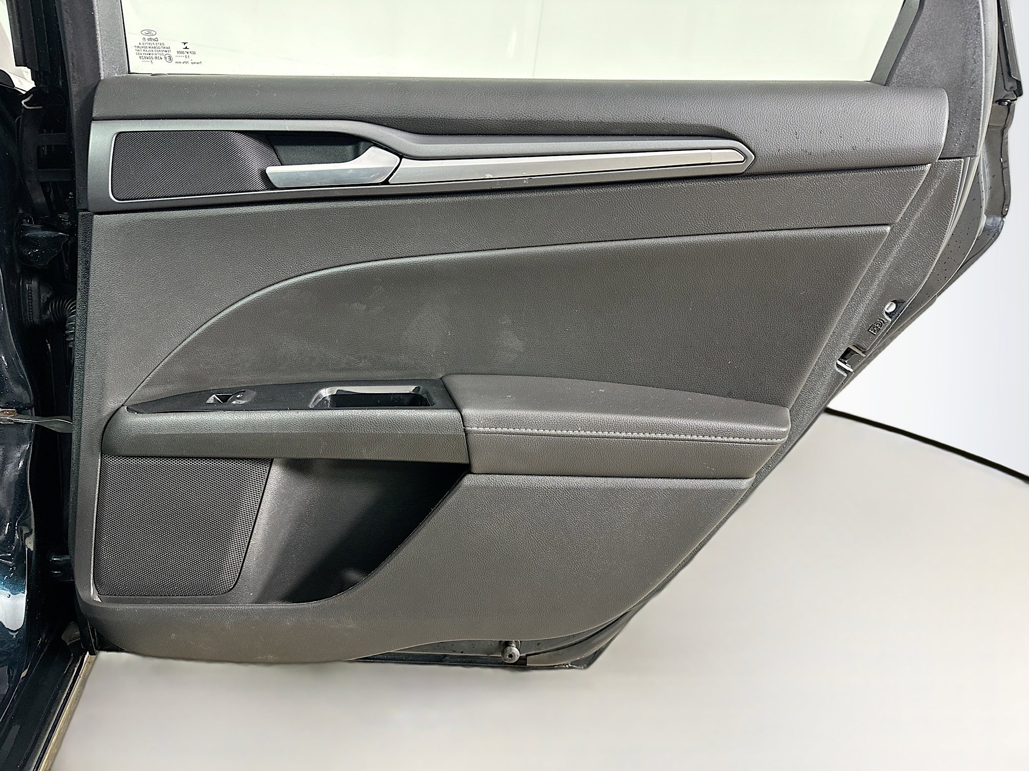 Used 2014 Ford Fusion Titanium image 29