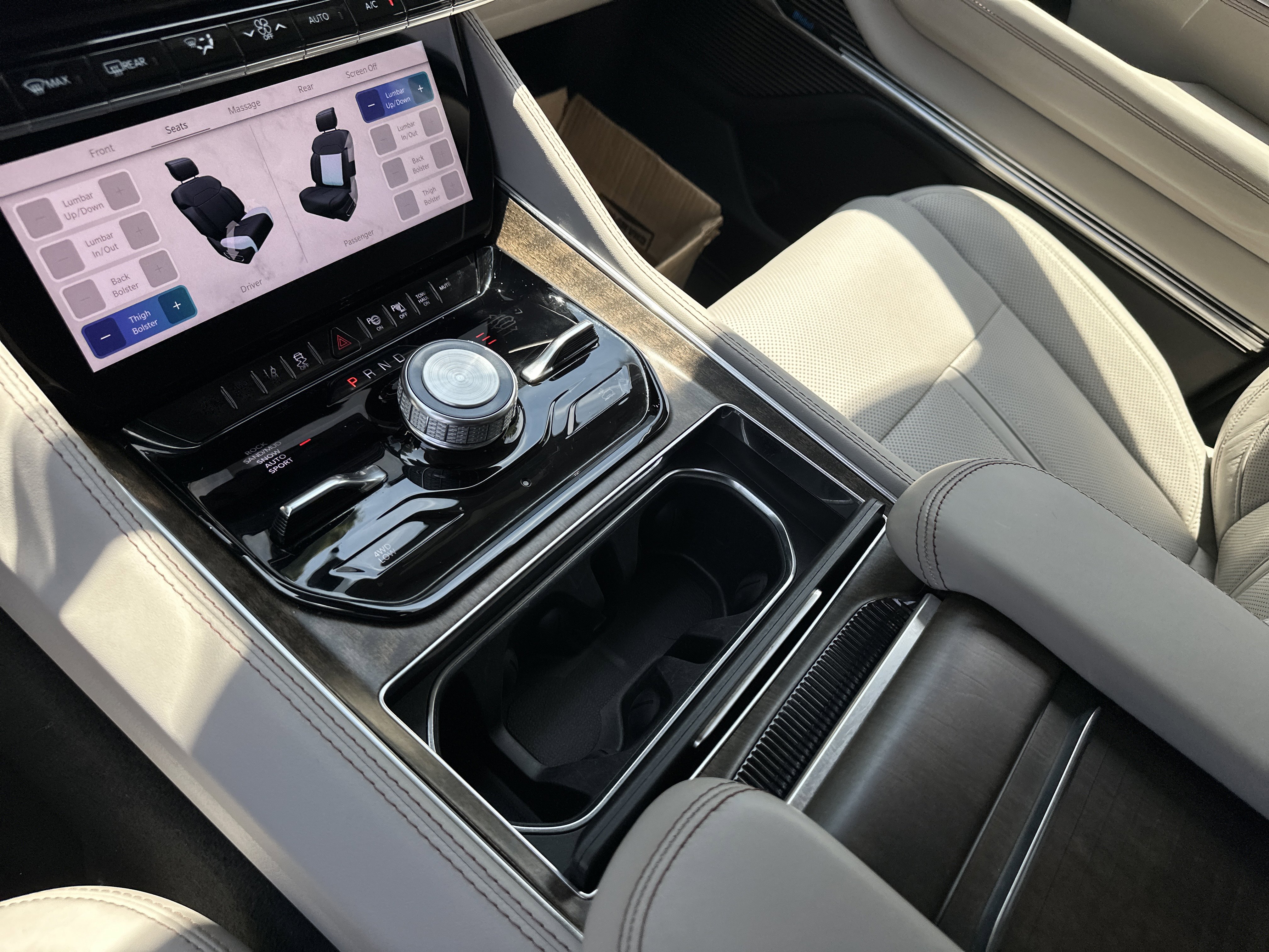 Used 2022 Jeep Grand Wagoneer Series I w/ Flexible Seating Group AWD/4WD image 35