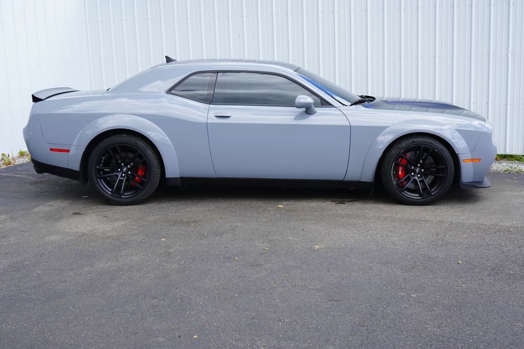Used 2022 Dodge Challenger R/T Scat Pack RWD image 2