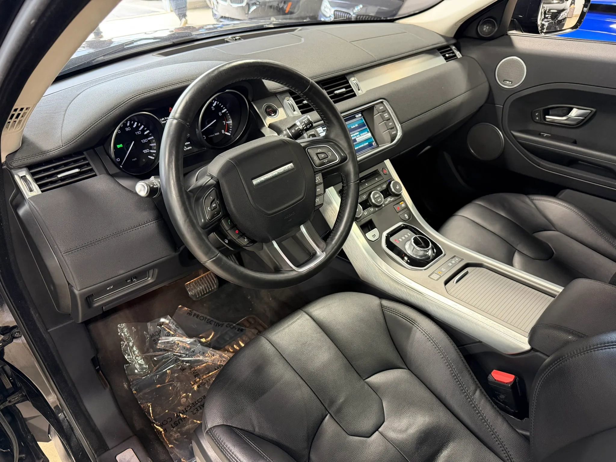 Used 2015 Land Rover Range Rover Evoque Pure Plus AWD/4WD image 12