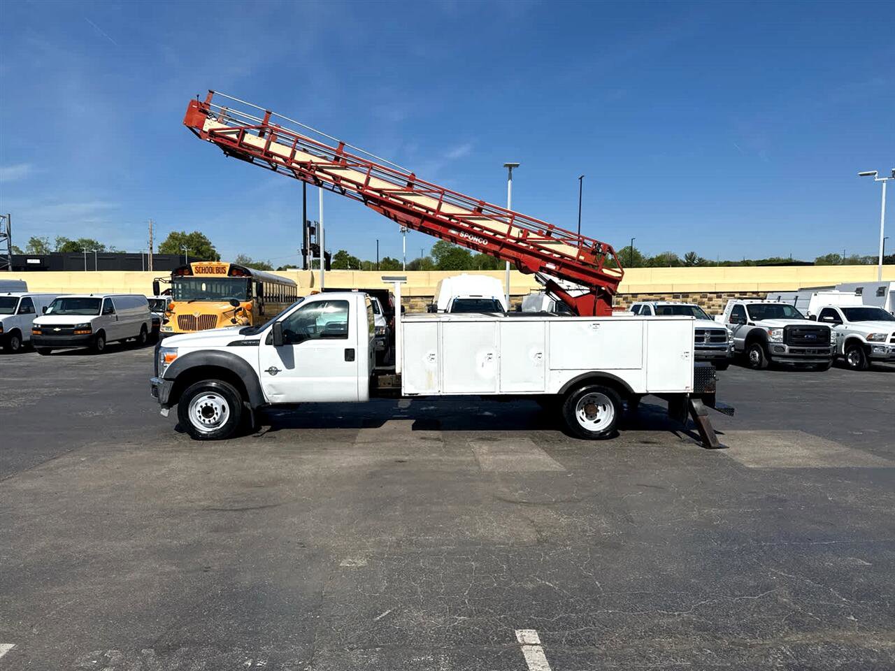 Used 2011 Ford F550 2WD Regular Cab Super Duty w/ Payload Upgrade Pkg image 6