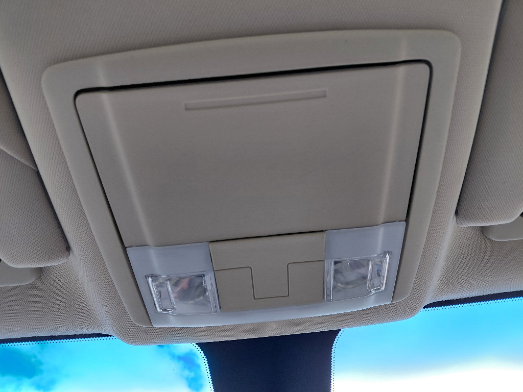 Used 2018 Ford Taurus SE FWD image 23