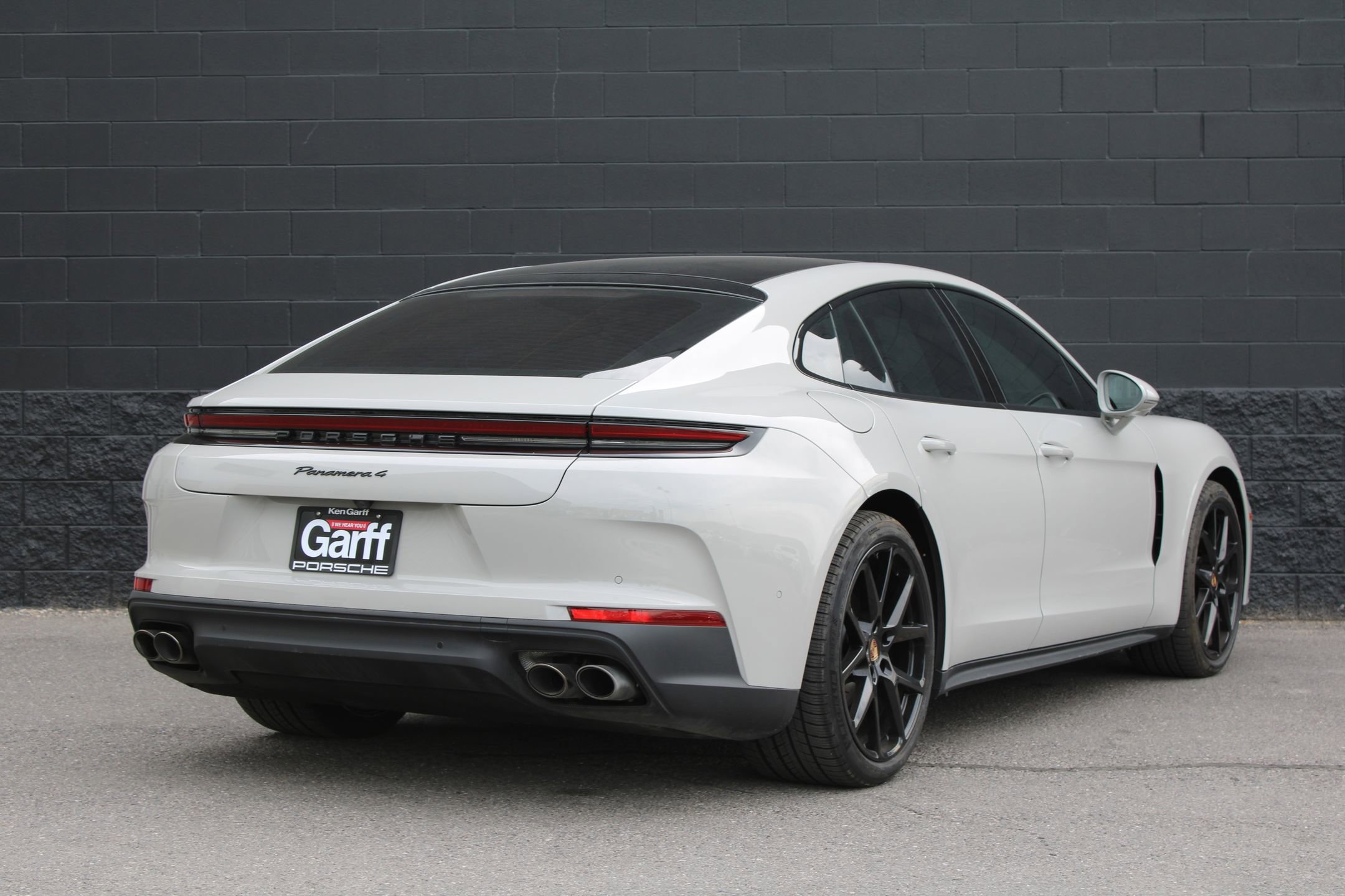 Certified 2025 Porsche Panamera 4 image 10