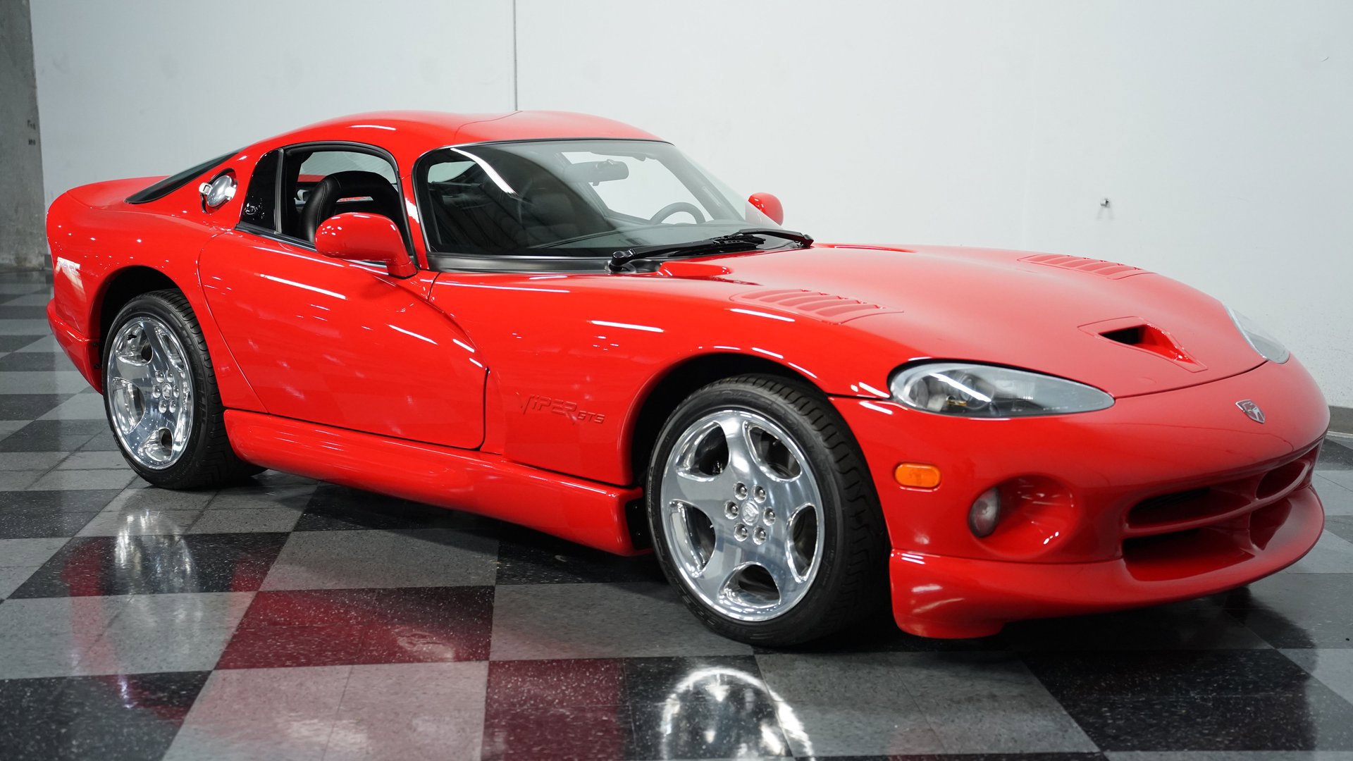 Used 2001 Dodge Viper GTS image 13
